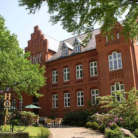 Hotel Altes Gymnasium Husum  Exterior photo